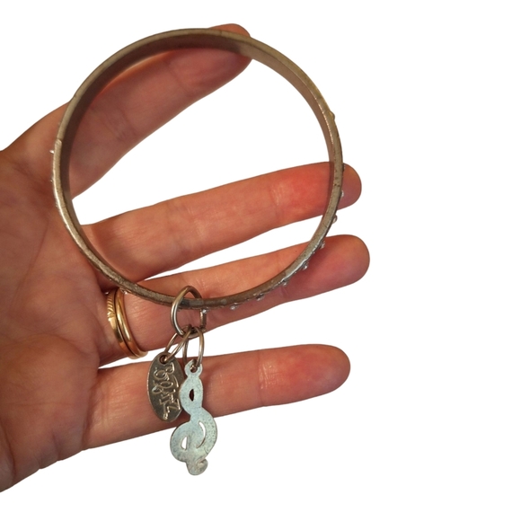 BRATZ Bangle Bracelet Stainless w/ Music Charm Collectible Mall Goth - Picture 3 of 4